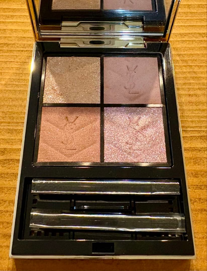 イヴ・サンローラン クチュールミニクラッチ126 スパークリングラスト