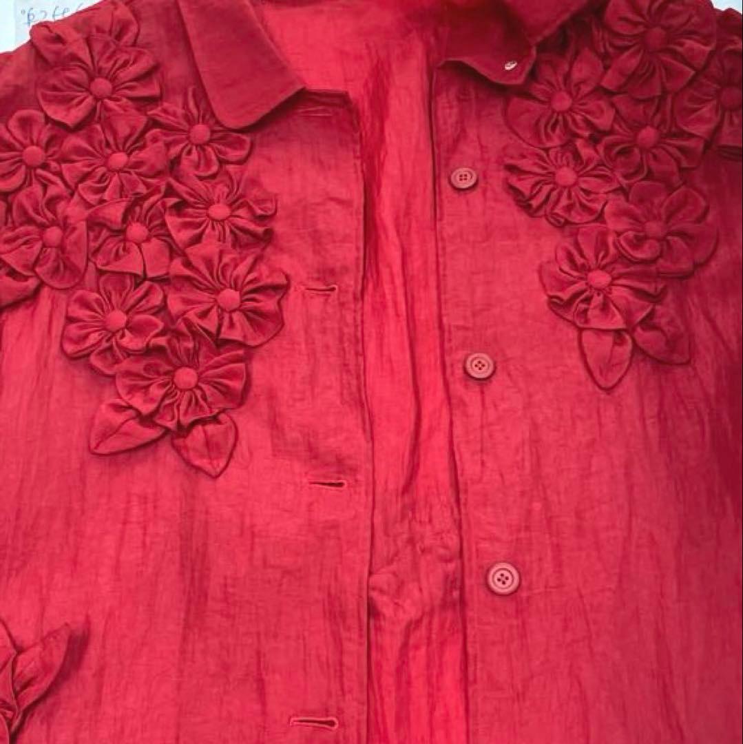 POTECHINO ポテチーノ　ロングシャツコート　お花のモチーフ　赤　さえら
