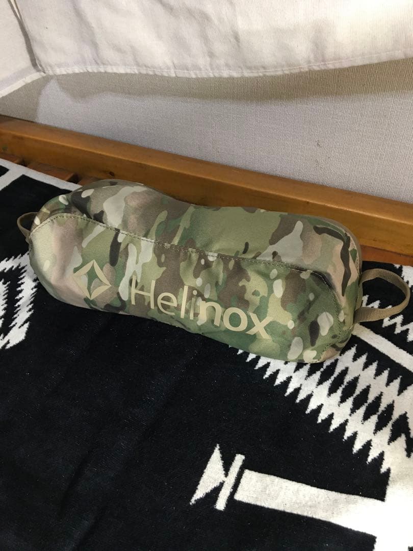 ヘリノックス　チェアワン　マルチカモ