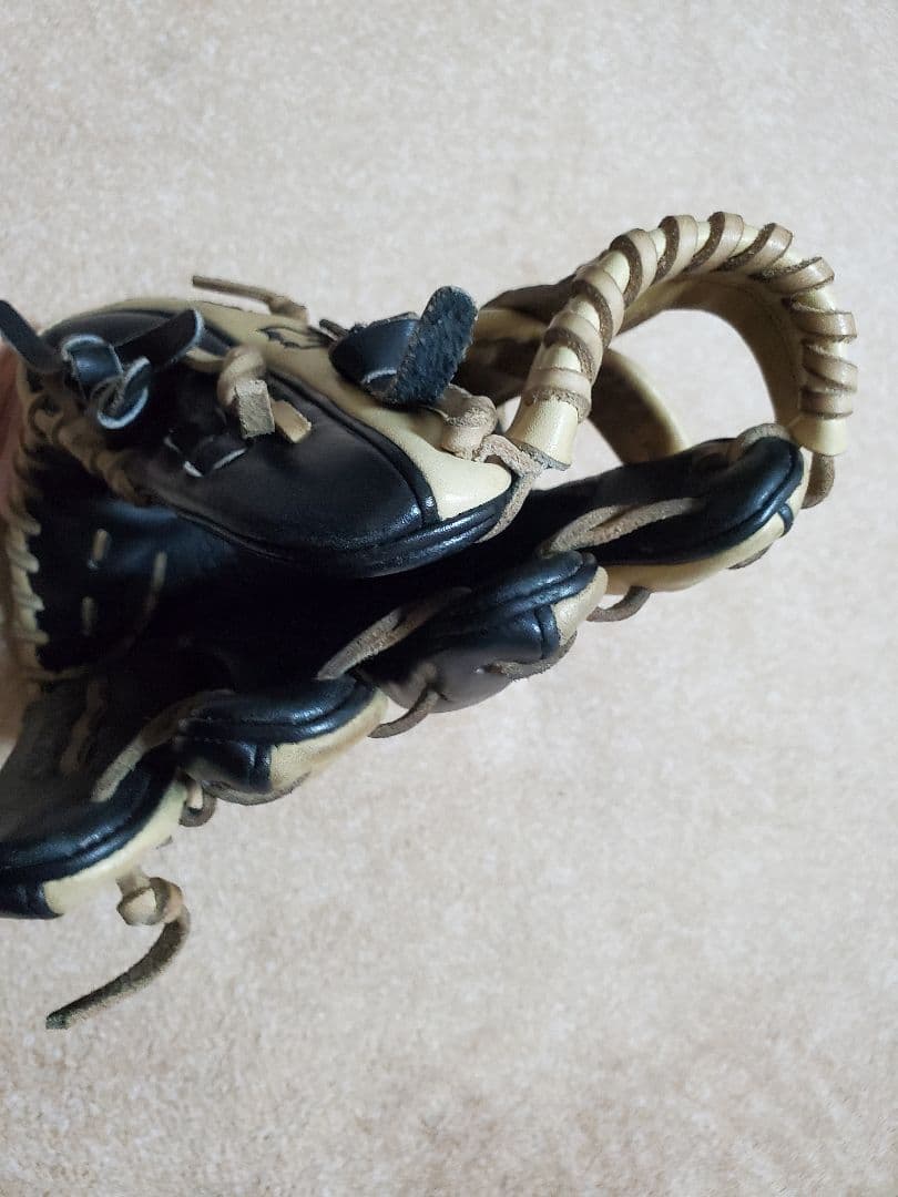 ローリングス 岡本和真選手 モデル　八咫烏　軟式グローブ　店舗別注オーダー品