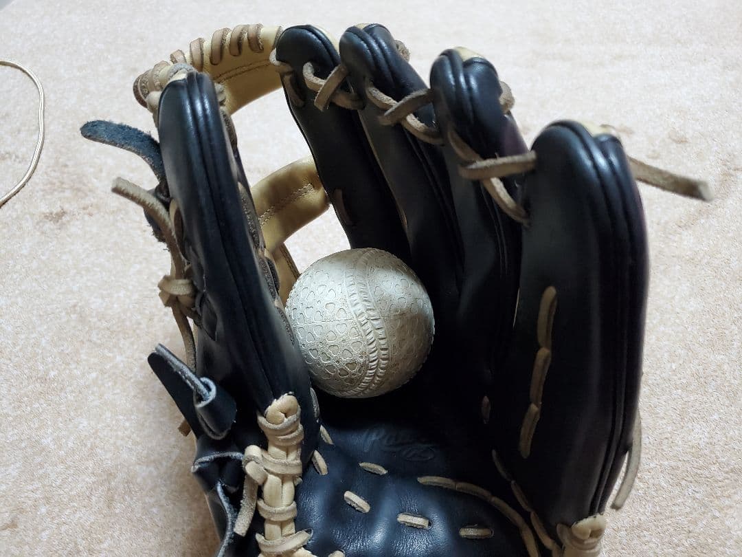 ローリングス 岡本和真選手 モデル　八咫烏　軟式グローブ　店舗別注オーダー品