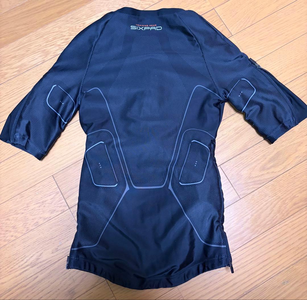 【今月末削除、最終価格】シックスパッド　パワースーツ　トップ　レディースS