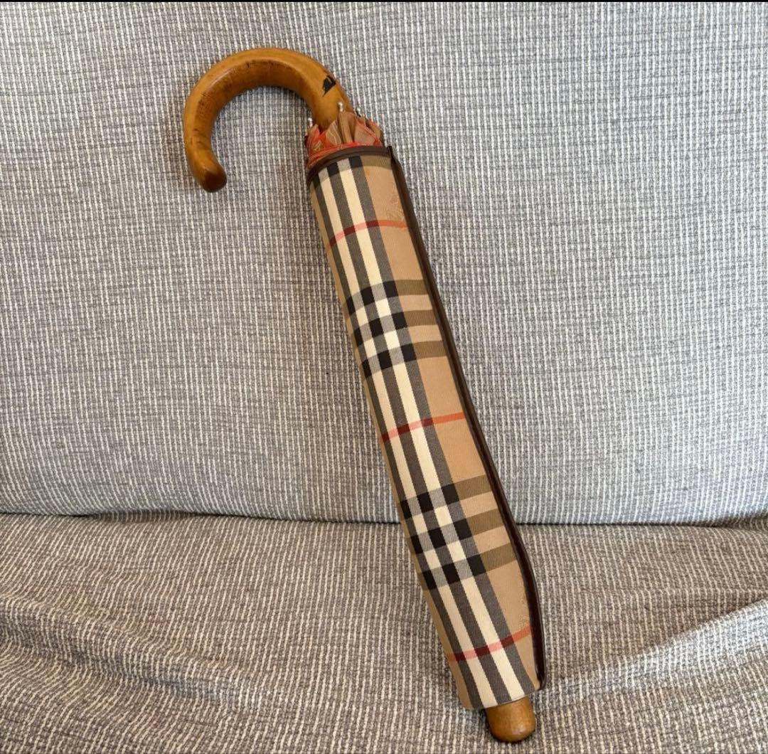 【新品未使用】バーバリー　雨傘　折りたたみ　ノバチェック　持ち手騎兵　傘袋付き
