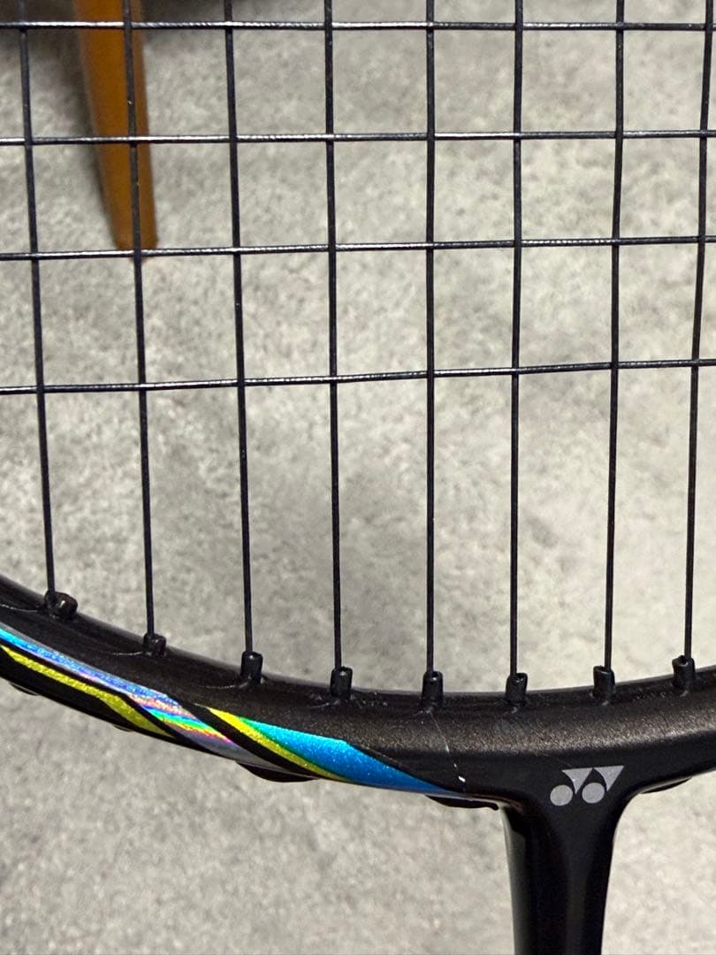 ヨネックス　ナノレイ800 4UG5