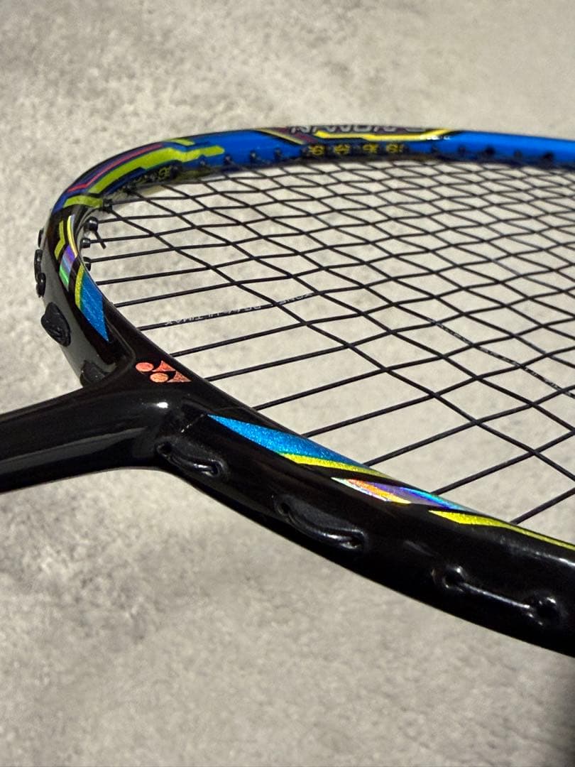 ヨネックス　ナノレイ800 4UG5