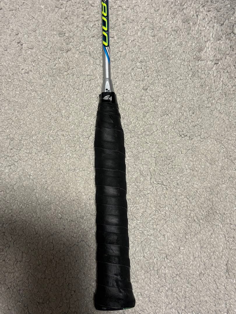 ヨネックス　ナノレイ800 4UG5