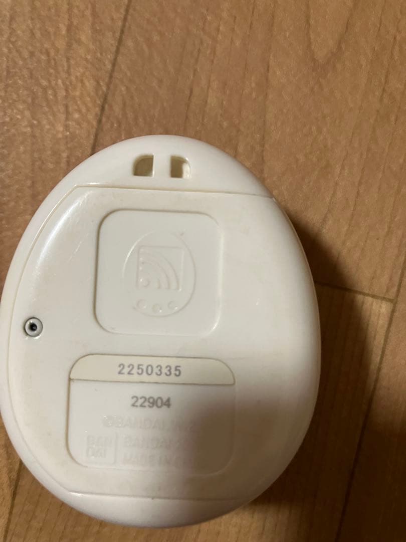 【動作確認済・日曜日発送】たまごっち4U