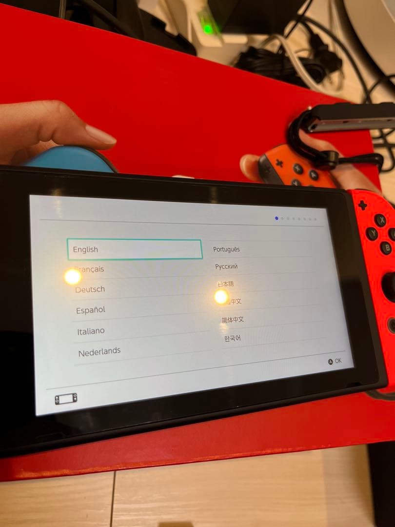 去年購入数回使用美品！Nintendo Switch箱付き本体