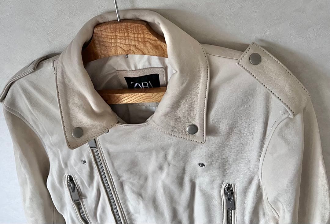入手困難ZARA ラムレザーダブルライダースジャケット ホワイトレザー　白革