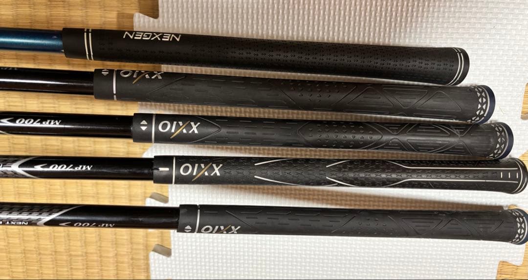 XXIO 7アイアンセット 8番抜け 5.6.7.9 メーカー別SW付 カーボン