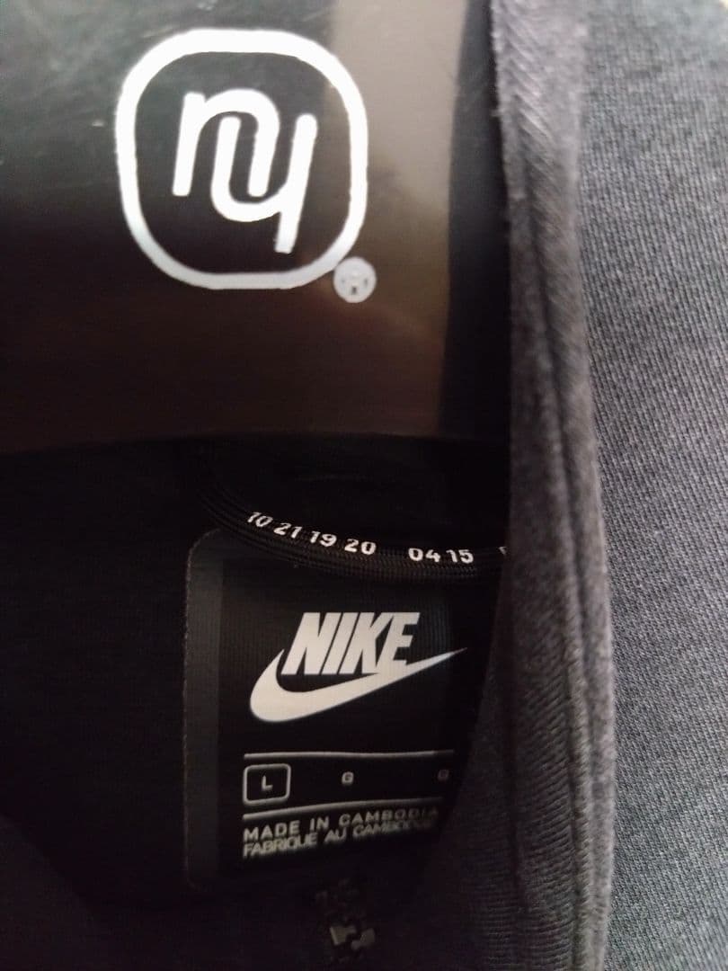 【NIKE】ナイキ　リバプール　フルジップテックフリースパーカー