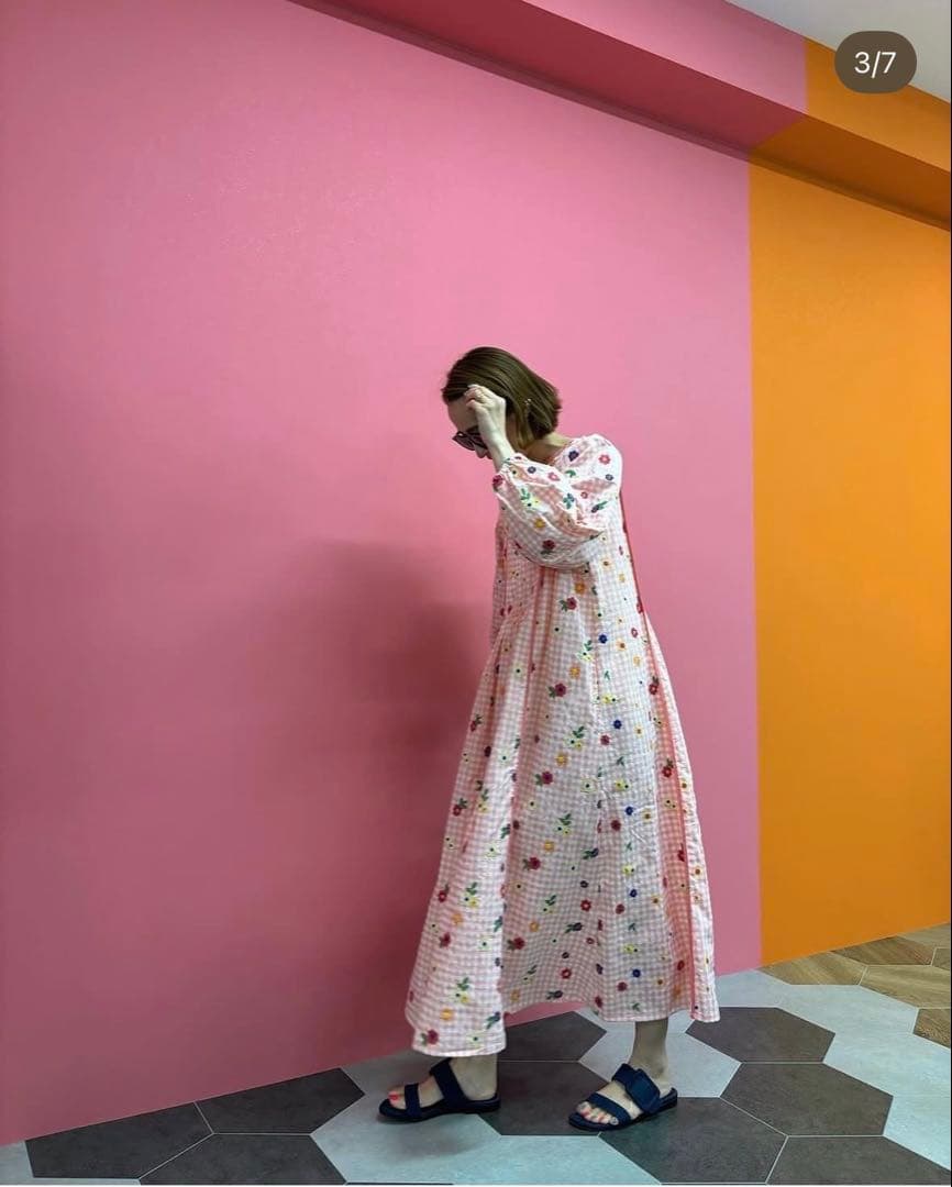 最終価格【美品】linkableリンカブルフラワーエンブロイダリーワンピース