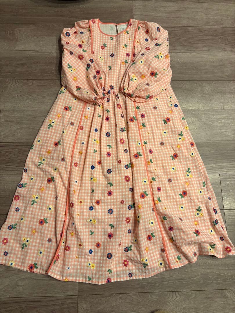 最終価格【美品】linkableリンカブルフラワーエンブロイダリーワンピース