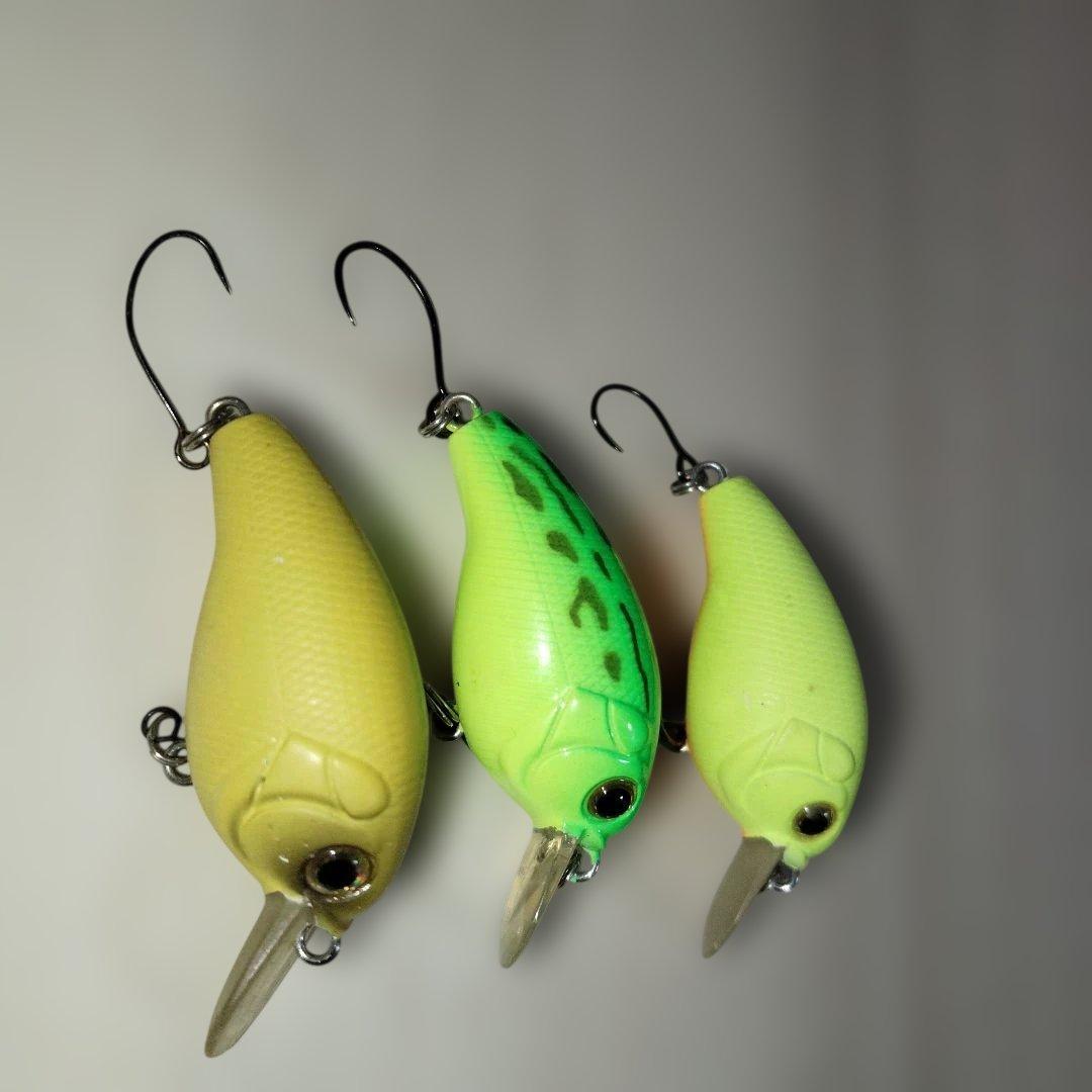 エリアトラウトルアーセット　ニョロ系　クランク　ミノー等 15個セット