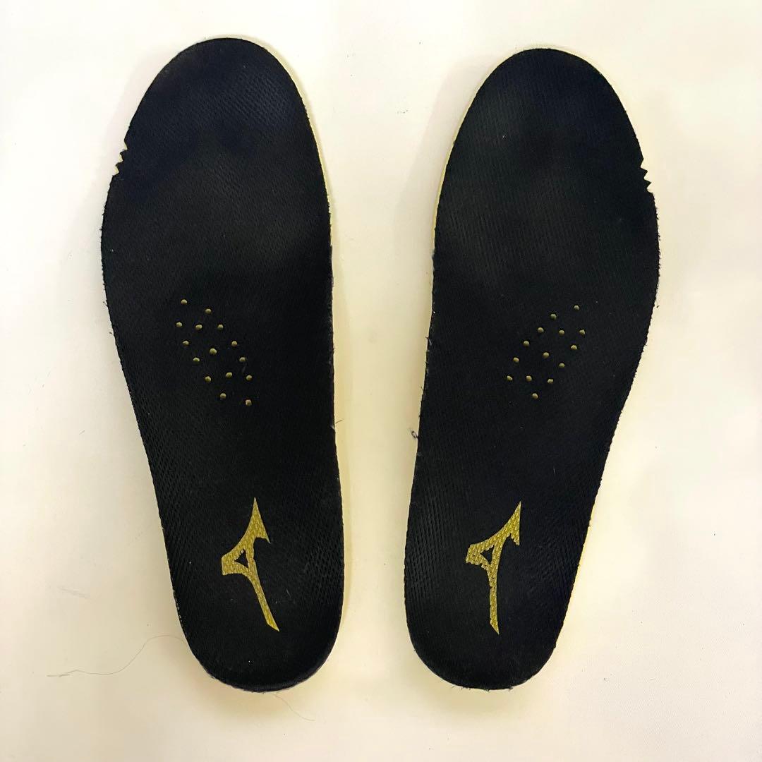 ミズノ バレーボールシューズ 23.0cmウェーブ ライトニング Z