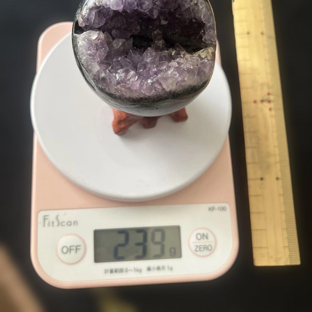 天然石笑い口アメジスト置物台座付き！