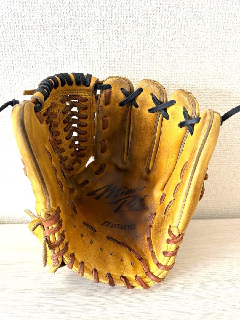 【美品】ミズノプロ　軟式グローブ　内野手用　型抜群