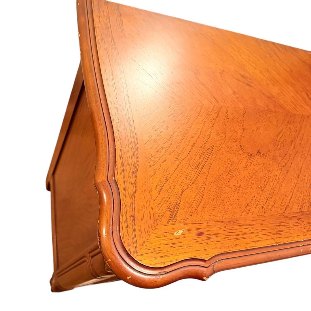 ヨーロッパ風　猫脚　チェスト　アンティーク調 タンス チェスト 衣装棚