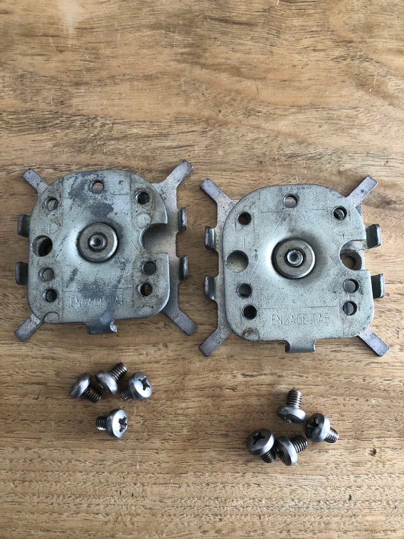 ユニバーサルカント　スノーボードビンディング　　　　2個セット