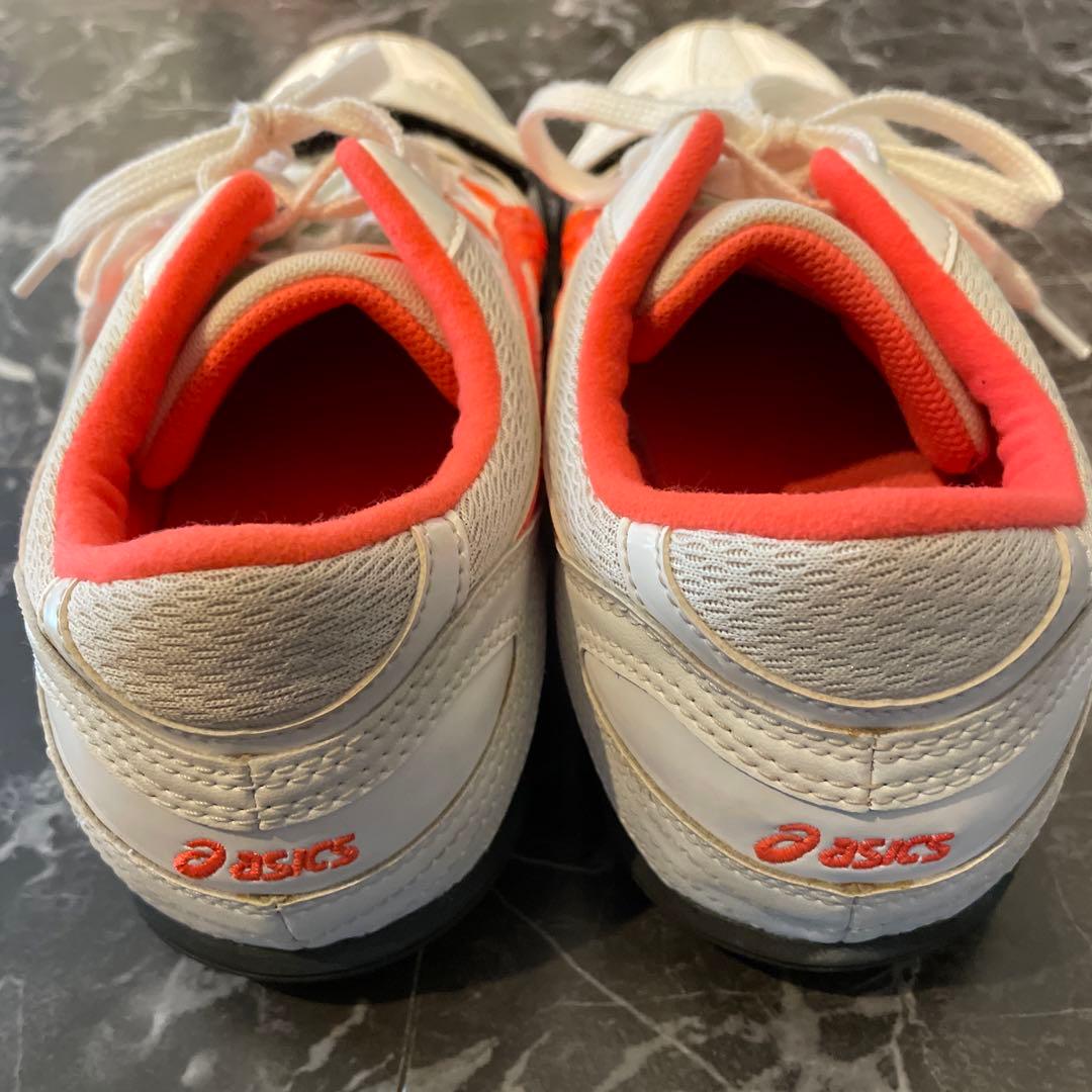 アシックス投擲用シューズ ホワイト/オレンジ 26㎝