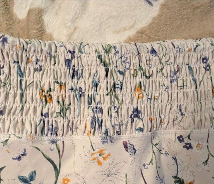 LAVA ヨガウェア　花柄ホワイト M ブラトップ&レギンス SUKALA