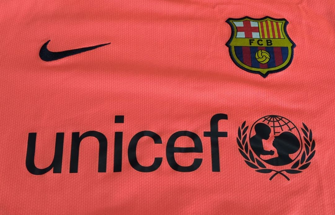 FC Barcelona イニエスタ 8 長袖ユニフォーム１週間限定出品！