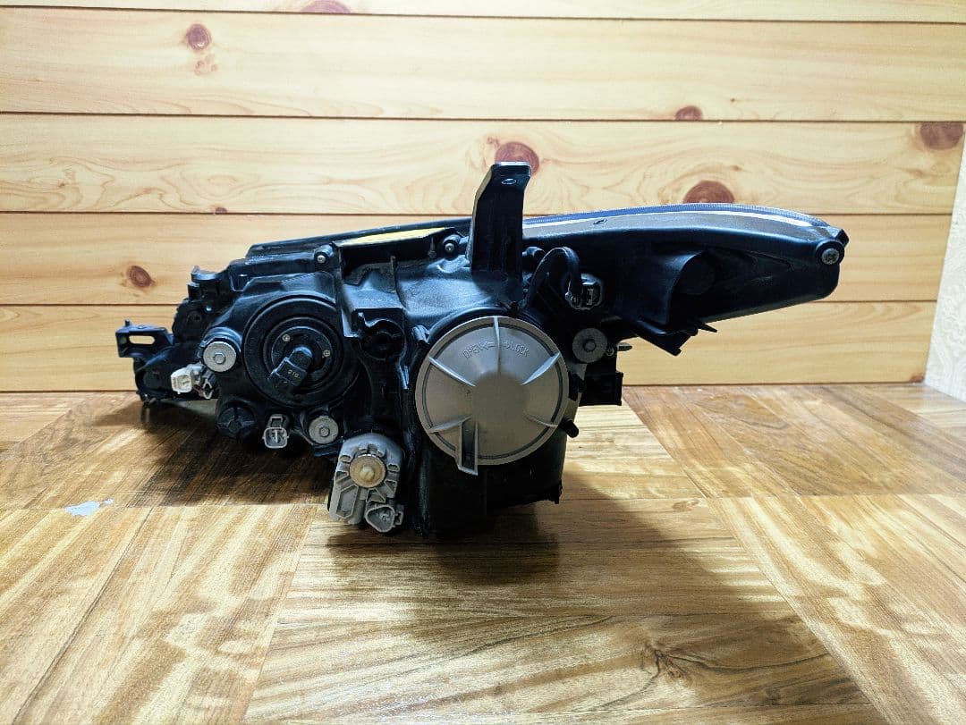 50エスティマ 純正ヘッドライト ACR50 黄ばみ無し コーティング済