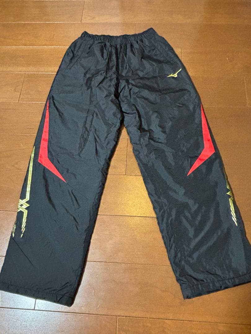 【試着のみ】ミズノ メンズ 中綿入 厚手 ウインドブレーカー上下セット L 黒赤