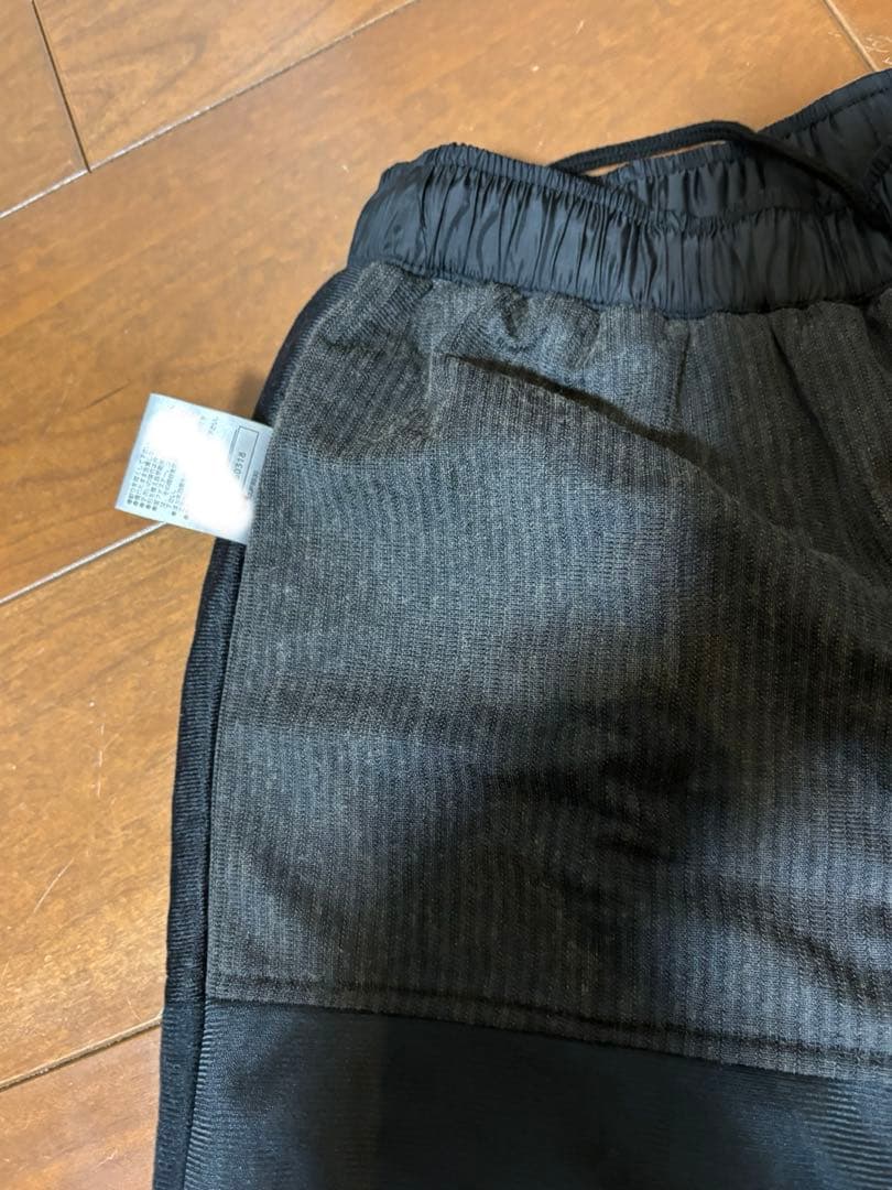 【試着のみ】ミズノ メンズ 中綿入 厚手 ウインドブレーカー上下セット L 黒赤