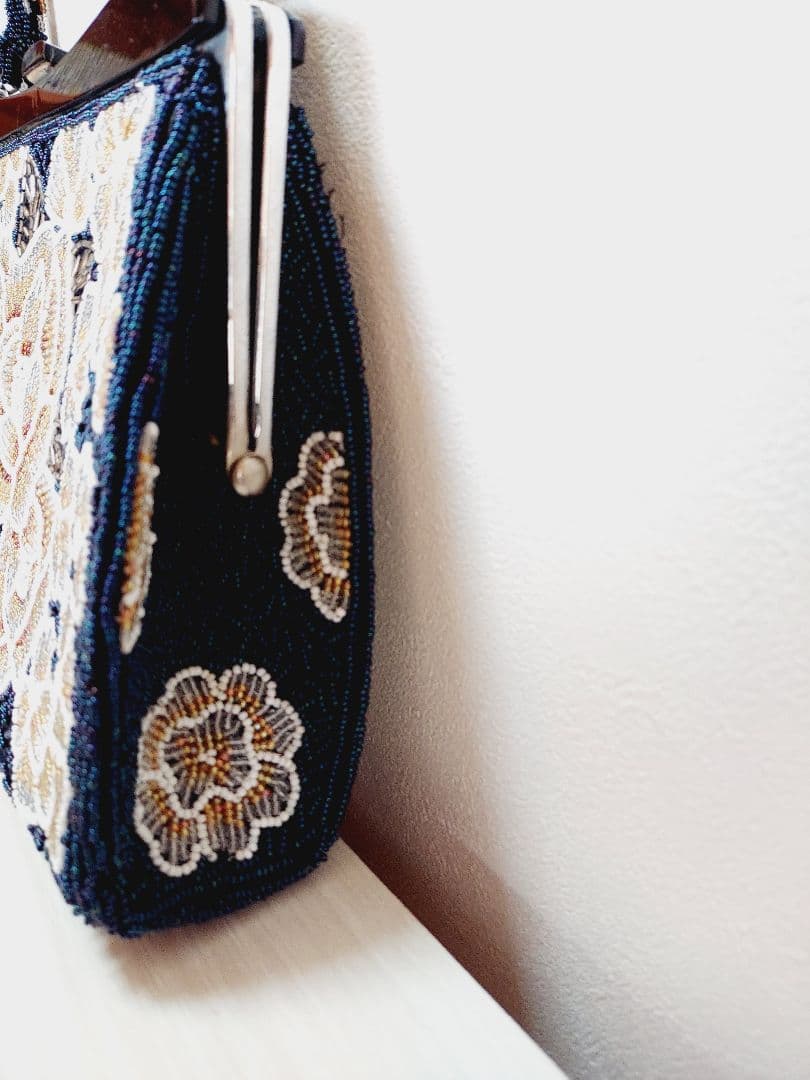 花柄刺繍 和装用バッグ　ビーズ刺繍ハンドバッグ　和装小物　ビーズバッグ　バラ柄