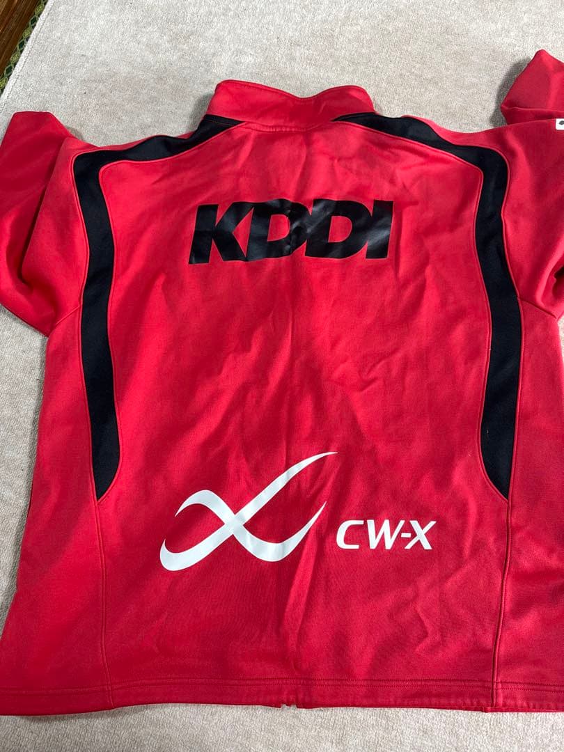 KDDI CW-X 赤 フルジッパージャージ