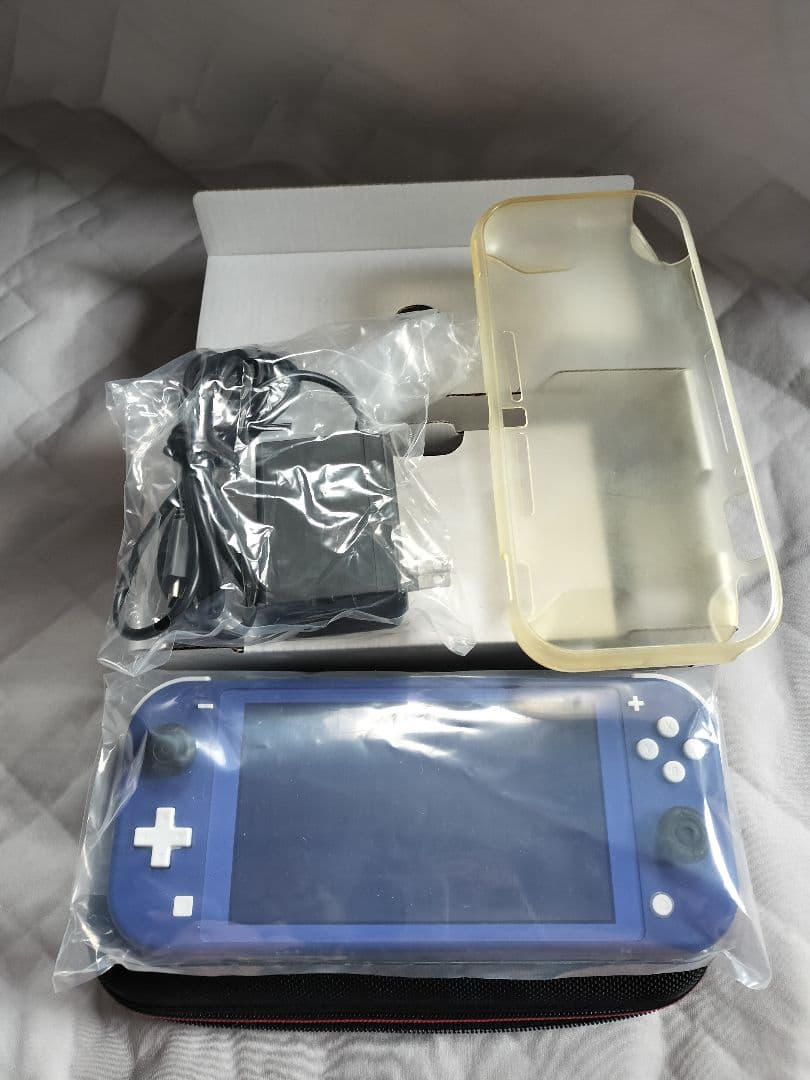 Nintendo Switch Lite 青 ケース付き