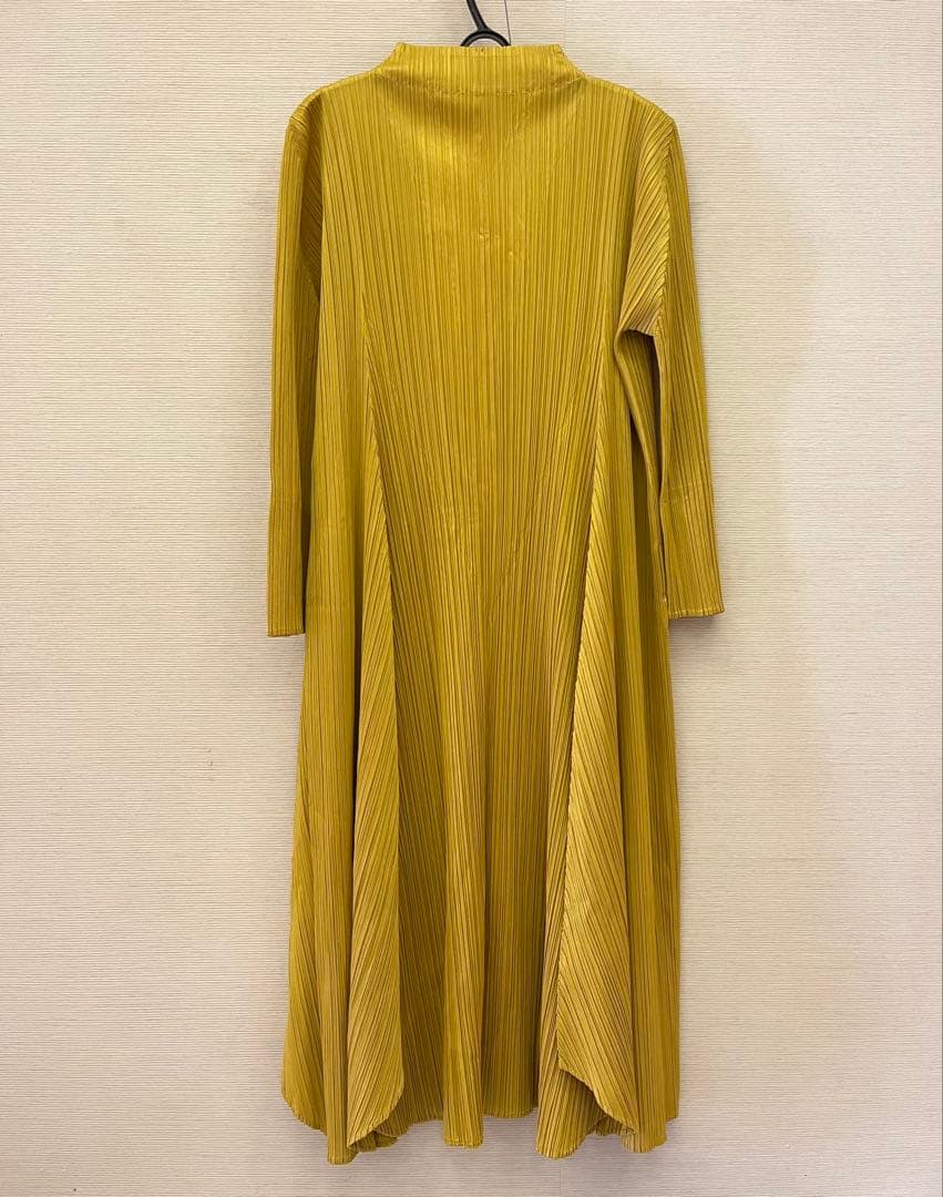 N*o様 極美品プリーツプリーズ イッセイミヤケ レディース サイズ2 ロングカ