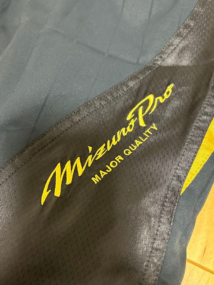ミズノプロ⭐︎ブレスサーモ上下セットアップOsize