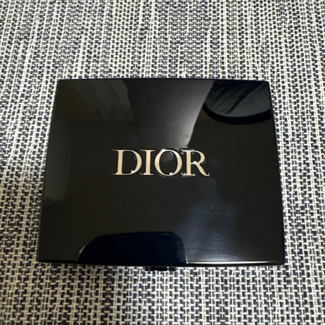Dior Diorshow サンククルール 850 Daring Lilac