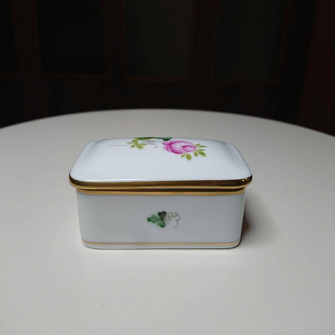 ウィーンの薔薇・シンプル ボックス ボンボン入れ HEREND ヘレンド