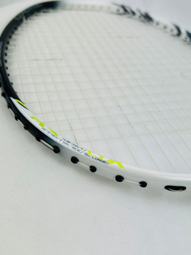 YONEX ASTROX99 GAME ホワイト バドミントンラケット 4UG5