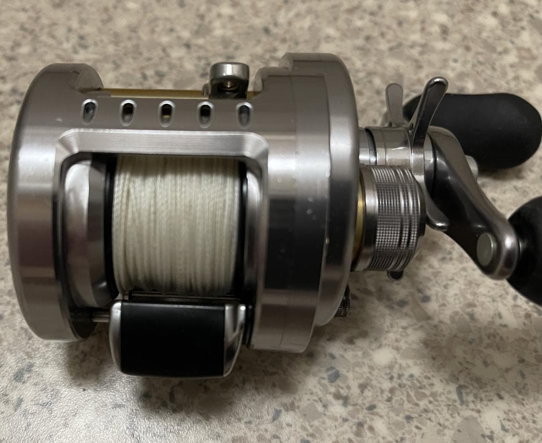 ✨美品✨ 10 CALCUTTA CONQUEST 100DC シマノ