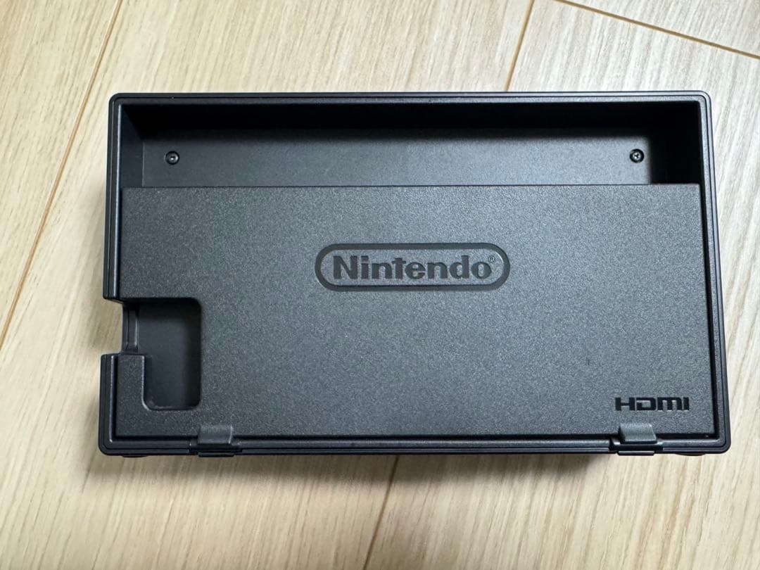 【超美品】Nintendo Switch 本体　箱＆付属品＆ケース付き