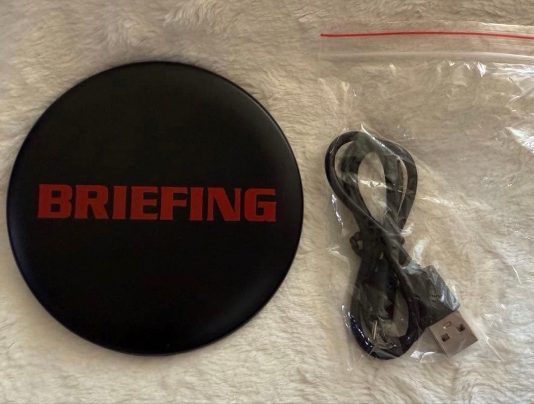 BRIEFING ノベルティセット コップ バッチ ケース バンダナ 充電