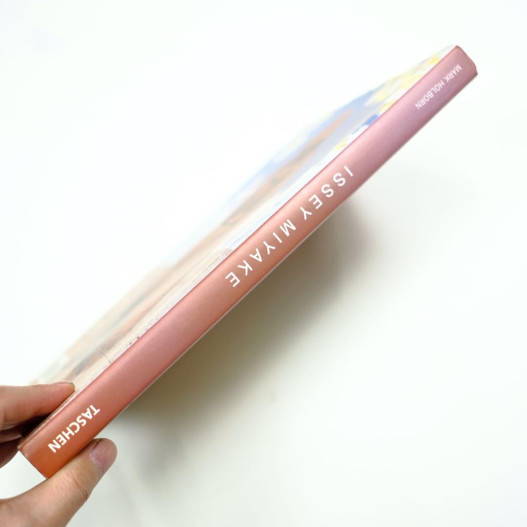 ISSEY MIYAKE Mark Holborn TASCHEN 三宅一生