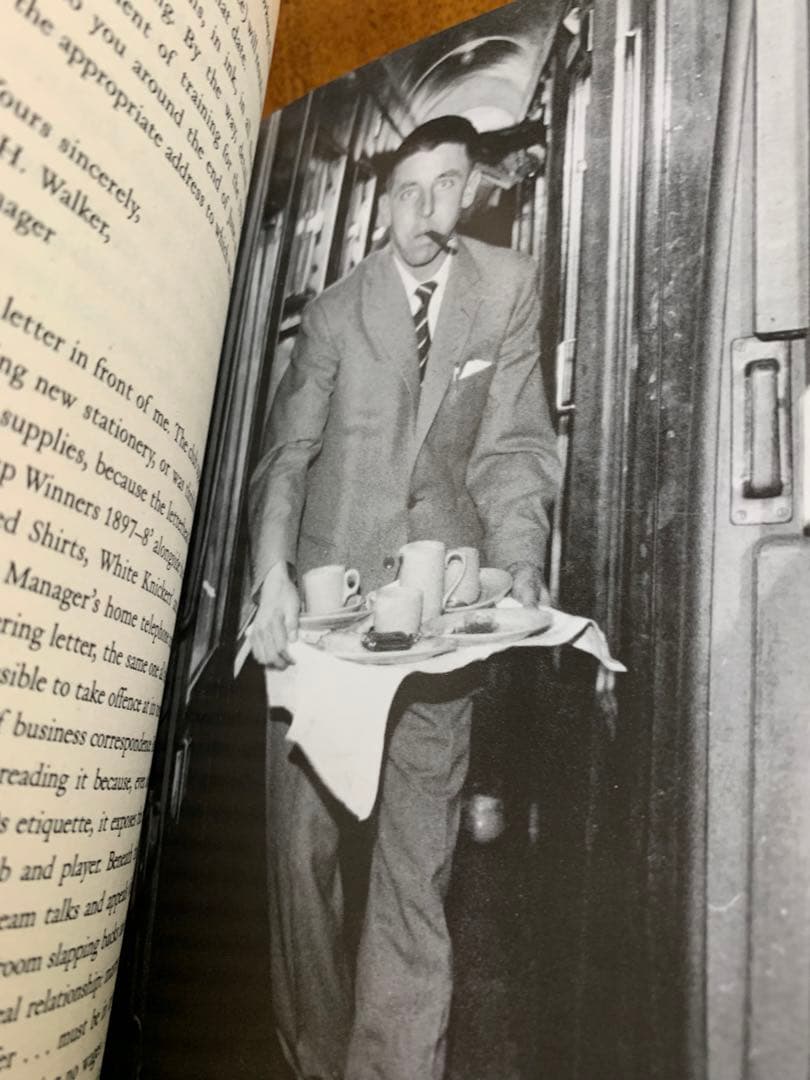 受賞に輝く伝記＂My Father and Other Working……