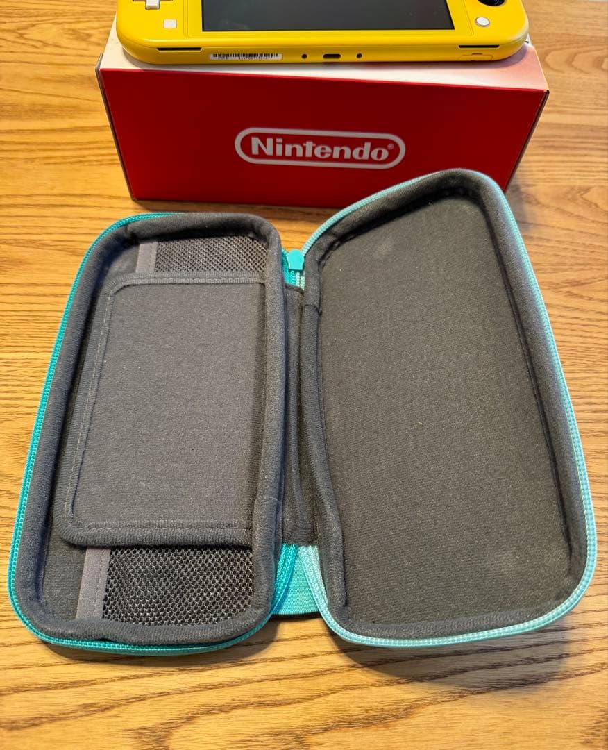 Nintendo Switch Lite イエロー スイッチライト【ケース付き】