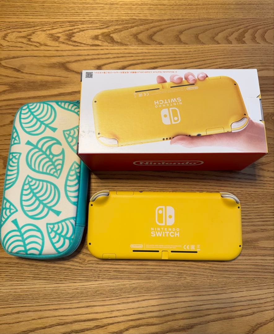 Nintendo Switch Lite イエロー スイッチライト【ケース付き】