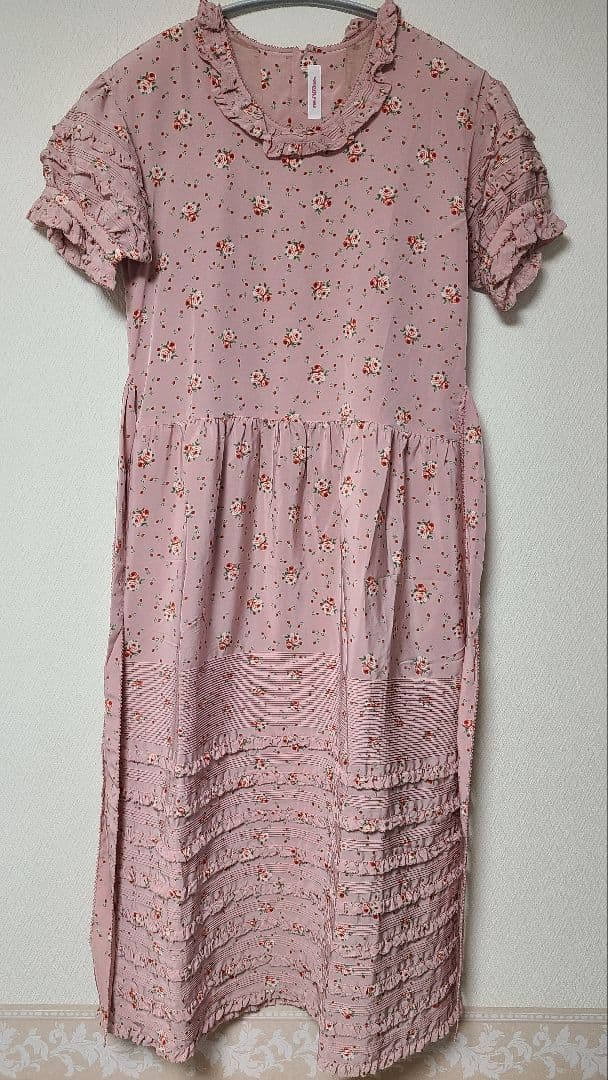 ワンダフルワールド バラ柄 半袖ワンピース KANEKO ISAO