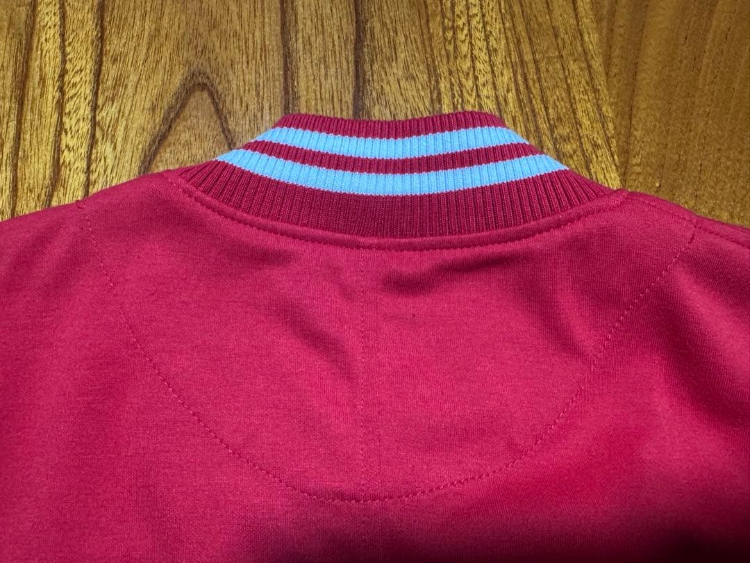 未使用 レアモデル 広島東洋カープ スウェット スタジャン レッド Lサイズ