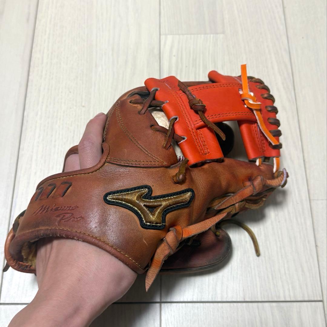 ミズノプロ硬式内野手グラブ