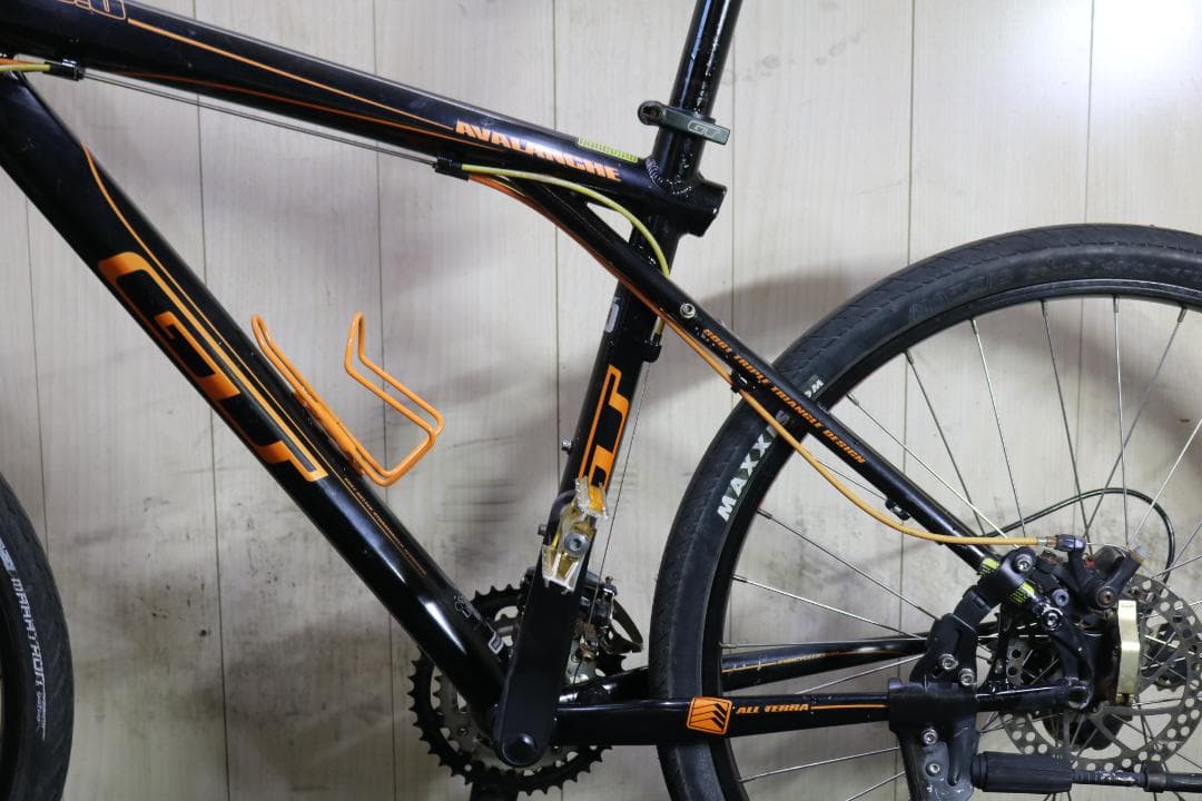 GT AVALANCHE3.0 26インチ アルミ 24速 460mm MTB