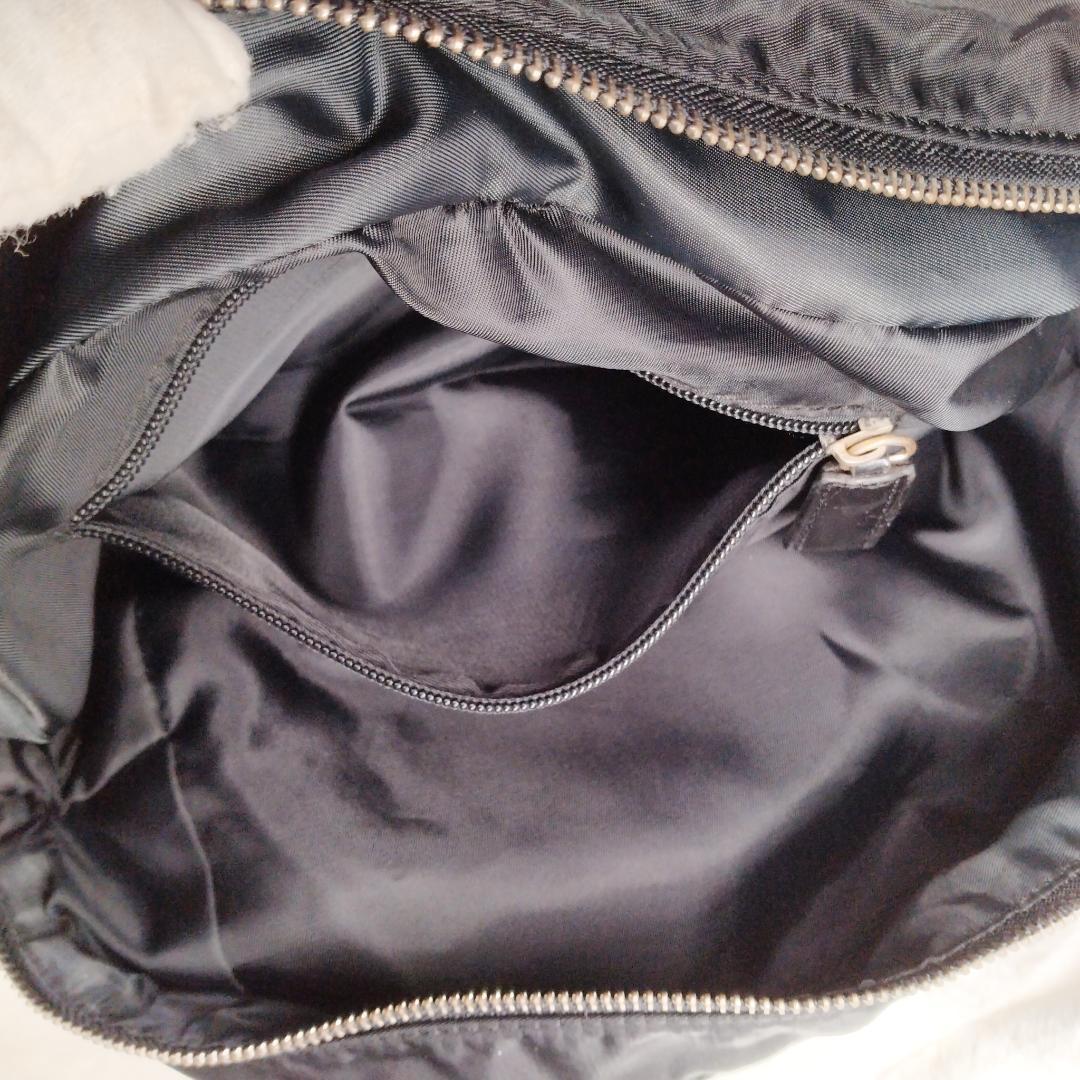 ✨️超希少✨️PRADA ブラック　ナイロン　ロゴ刺繍　ハンドバッグ　カテナ付き