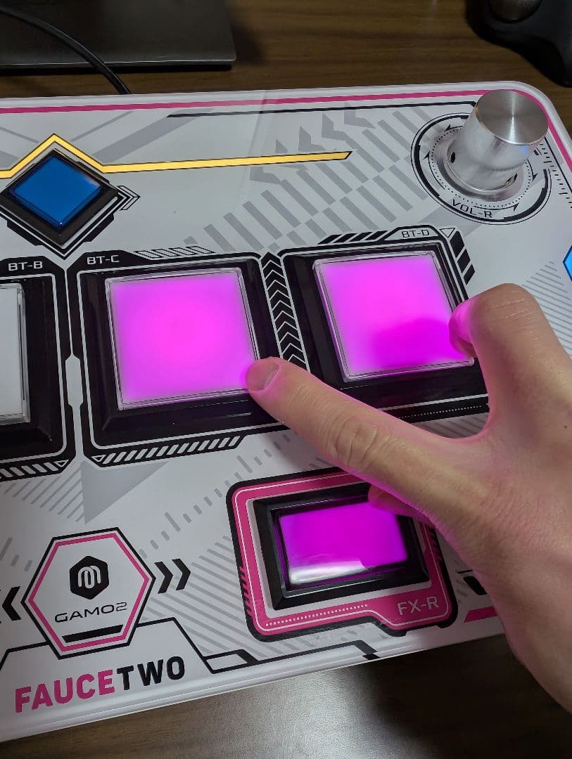 FAUCET TWO 箱無し 三和ボタン